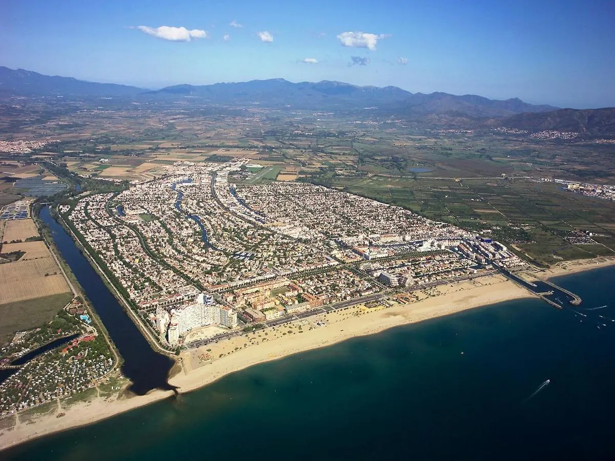 Apart-Rent Casa Puigmal 0152 إمبوريابرافا فيلة