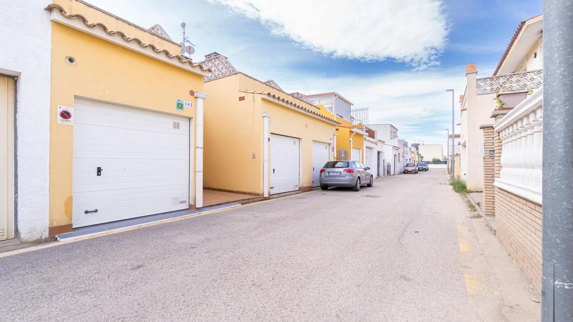 Apart-Rent Casa Puigmal 0152 إمبوريابرافا 0*,  إسبانيا